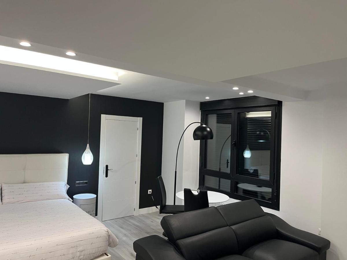 Black And White Suite "La Marinera" Castro Urdiales Zewnętrze zdjęcie