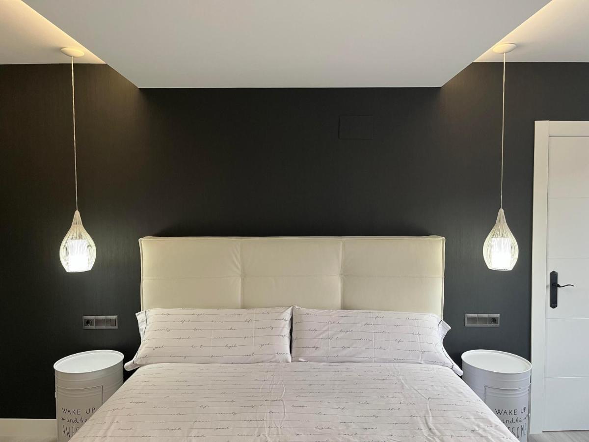 Black And White Suite "La Marinera" Castro Urdiales Zewnętrze zdjęcie